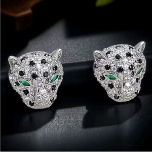 Panthere Emerald Green Eyes Silver Crystal Earrings